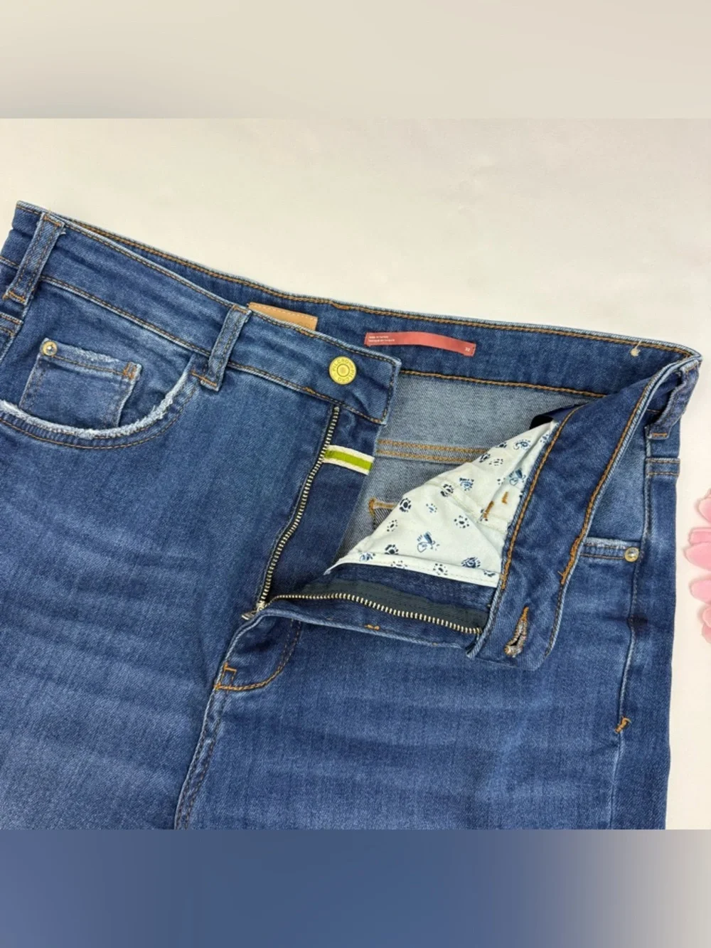 Pilcro X Anthropologie The Icon Flare Jeans Denim Medium Blue High Rise 70’s